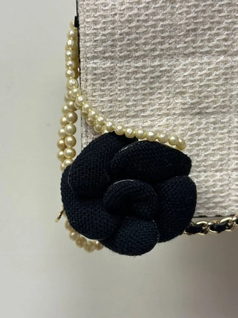 Chanel Pearl Leather Floral Ladies Bag